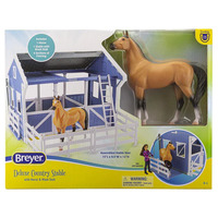 Breyer Freedom Deluxe Country Stable with Horse & Wash Stall